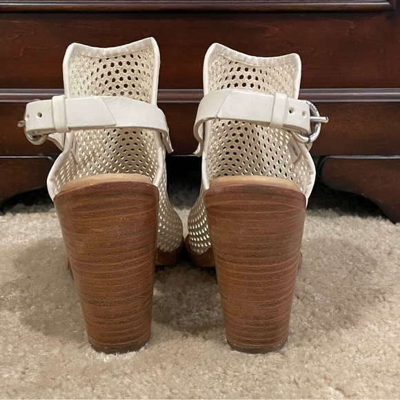 Rag & Bone Wyatt White Leather Perforated Block Heel Sandals Size: EU 38/US 8. - Picture 6 of 8